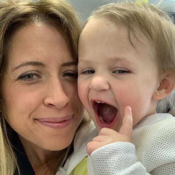 Meet your Posher, Kerol - Picture 1 of 1